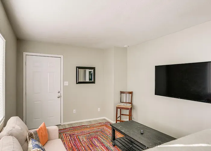 2 Mi To Dtwn & Chase Field: W/ View! Ferienhaus Phoenix